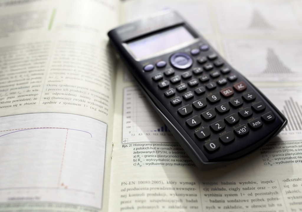 Usare la calcolatrice in classe è un vantaggio - Istituto Campania